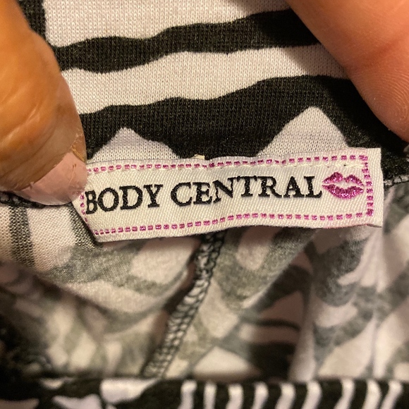 Body Central maxi skirt, size small - Picture 2 of 5